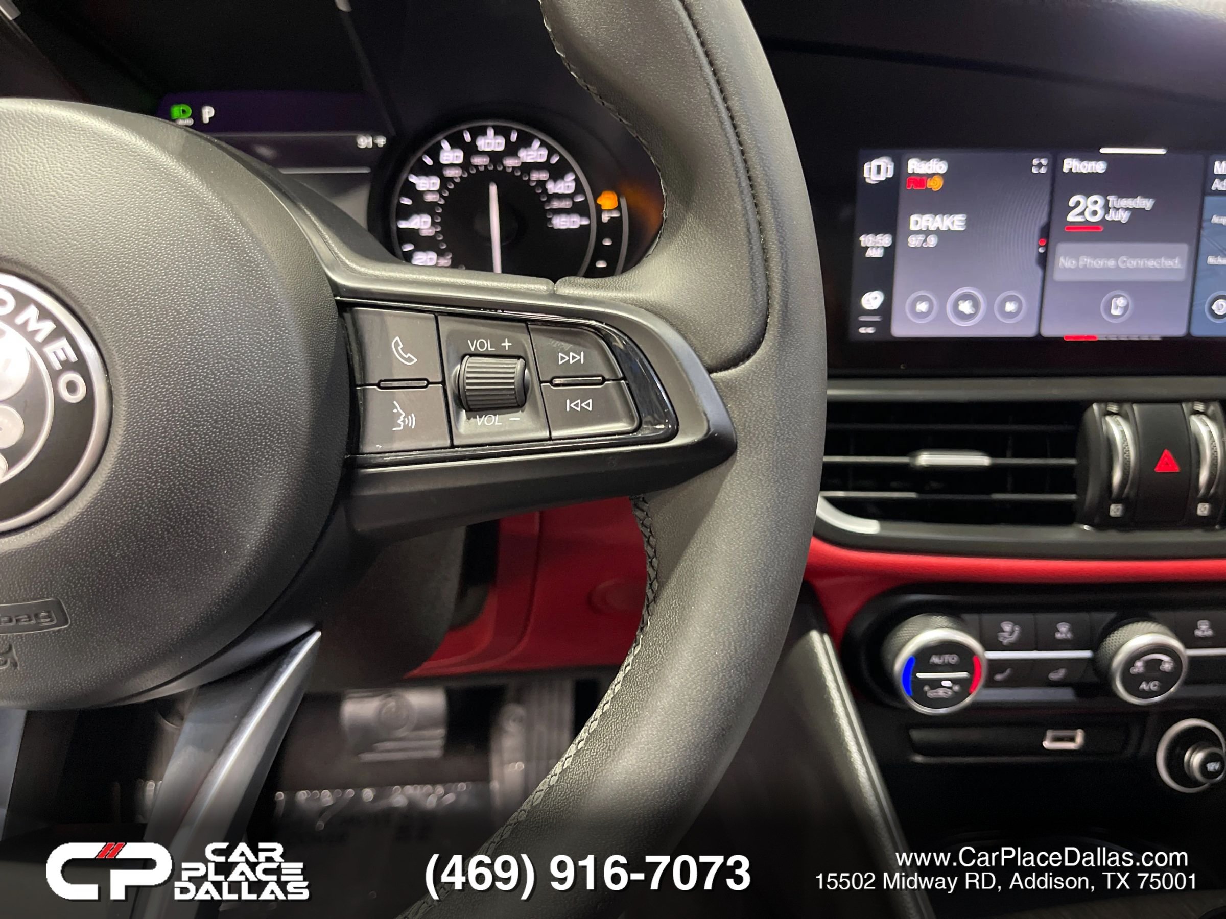 Used 2021 Alfa Romeo Giulia Ti w/ Nero Edizione RWD image 33