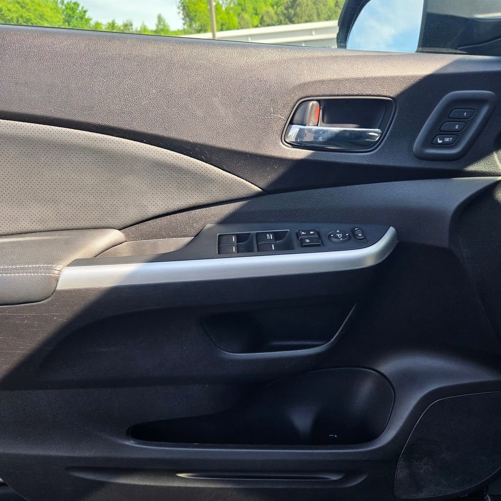 Used 2015 Honda CR-V Touring image 16