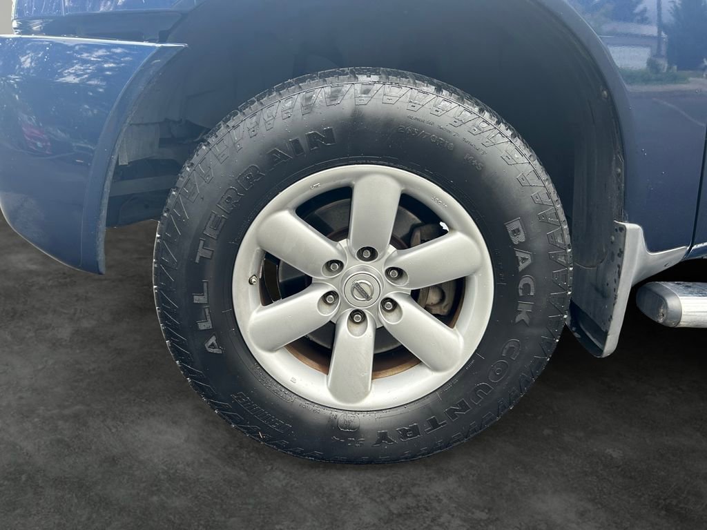 Used 2011 Nissan Titan SV w/ SV Value Truck Pkg AWD/4WD image 5