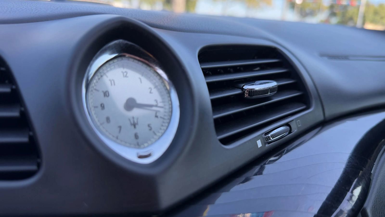 Used 2014 Maserati GranTurismo Sport image 29