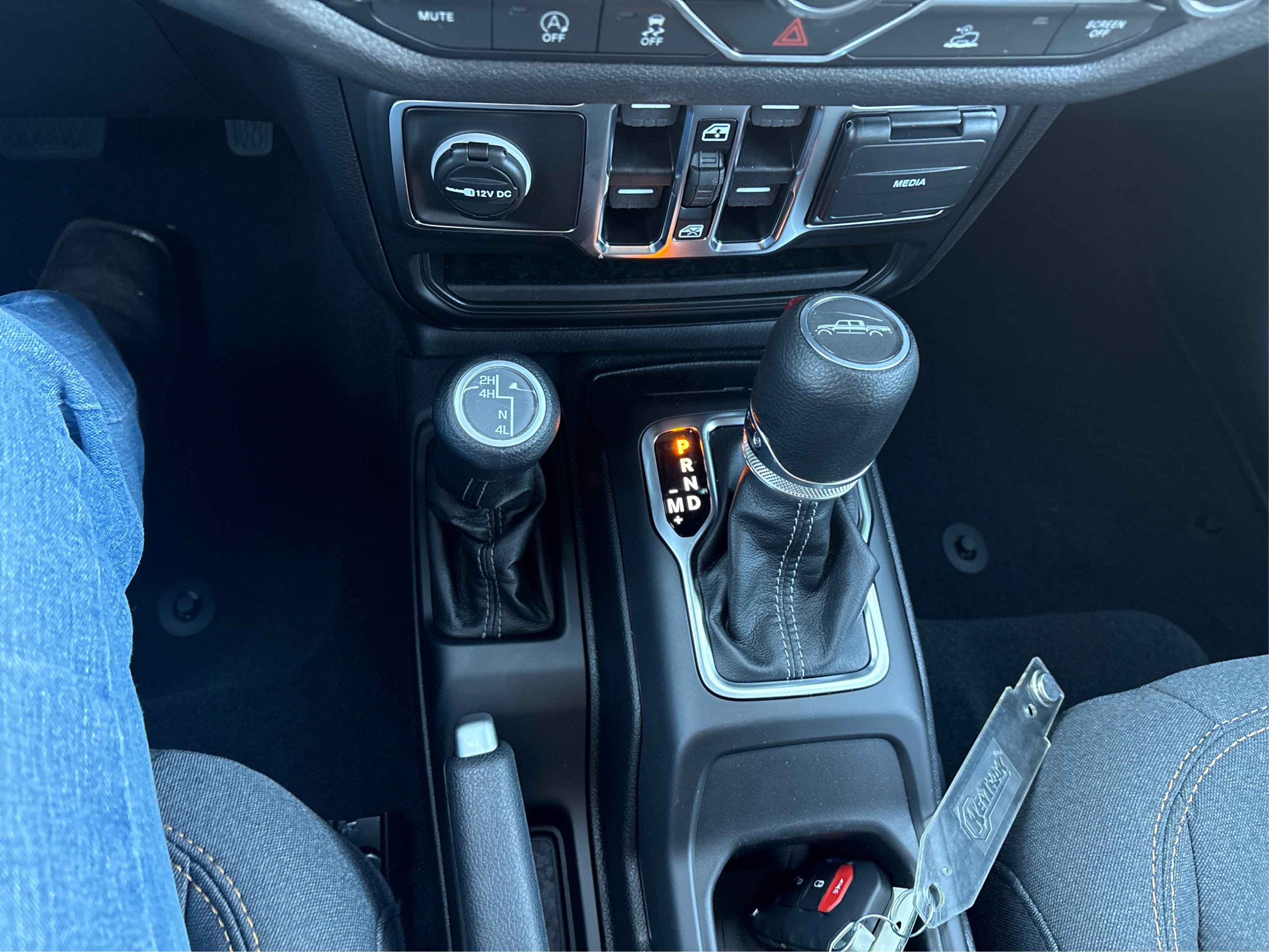 New 2026 Jeep Gladiator Sport image 25