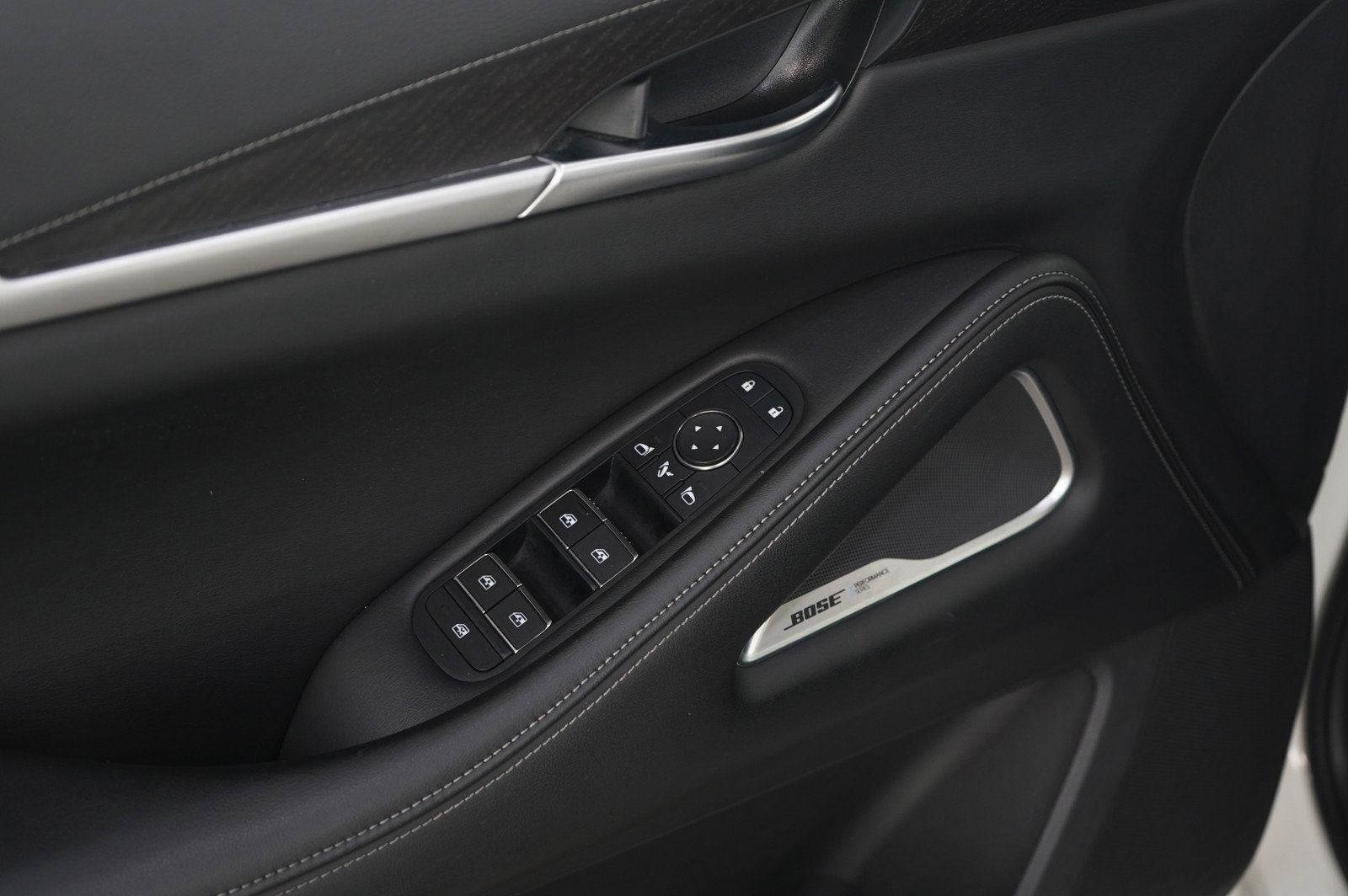 Used 2024 INFINITI QX60 Sensory image 24