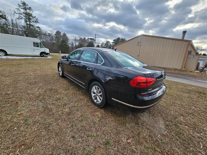 Used 2016 Volkswagen Passat 1.8T S image 5
