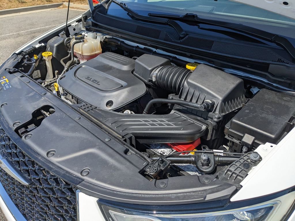 Used 2024 Chrysler Pacifica Touring-L image 13