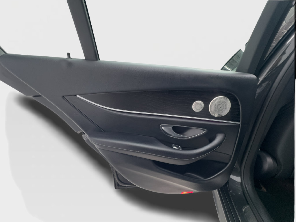 Used 2023 Mercedes-Benz E 350 Sedan image 26