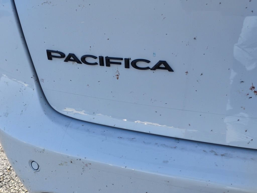 New 2026 Chrysler Pacifica Select image 10