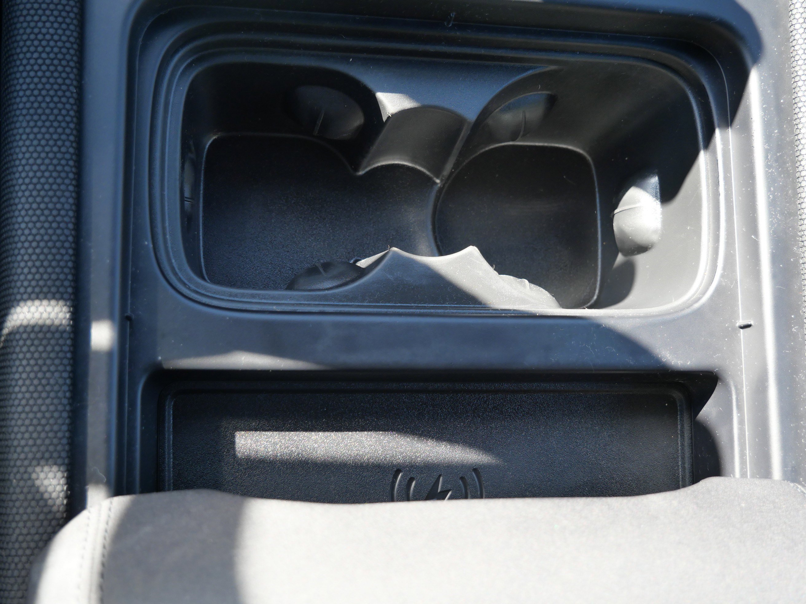 Used 2022 Land Rover Defender 110 X-Dynamic SE AWD/4WD image 19