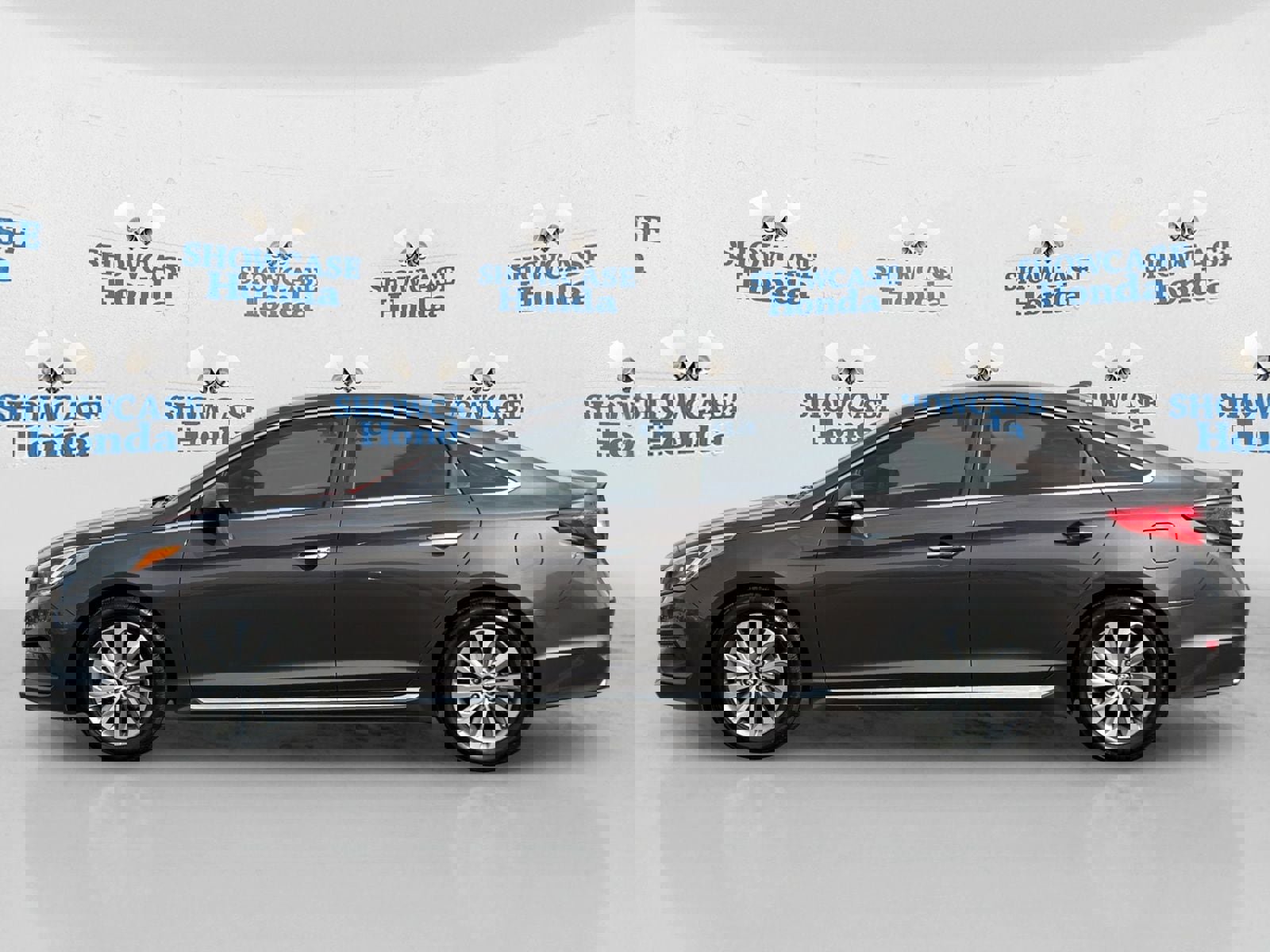 Used 2016 Hyundai Sonata Sport w/ Option Group 1V image 4