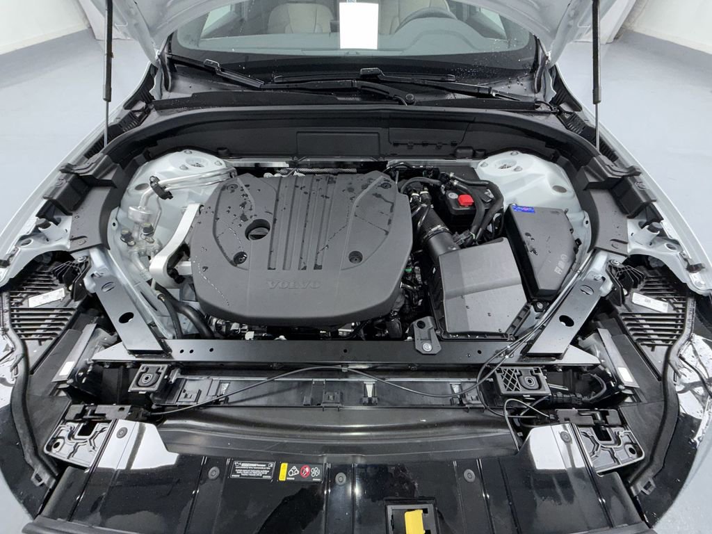 New 2026 Volvo XC60 B5 Plus w/ Protection Package Premier image 16