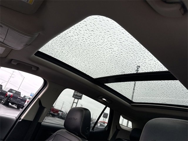 Used 2018 GMC Terrain Denali w/ Advanced Safety Package image 22