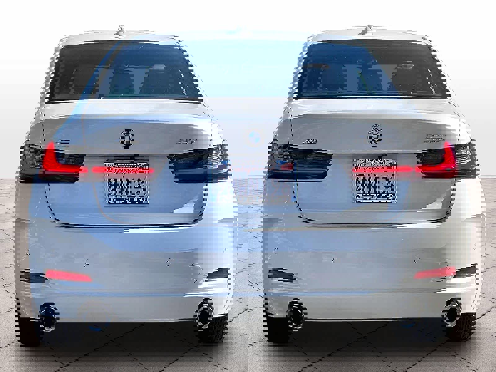 Used 2024 BMW 330i xDrive 330i xDrive w/ Premium Package image 7