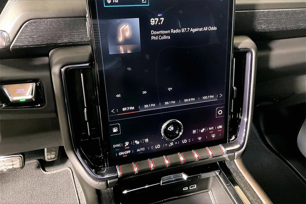 Used 2025 GMC Yukon AT4 Ultimate image 25