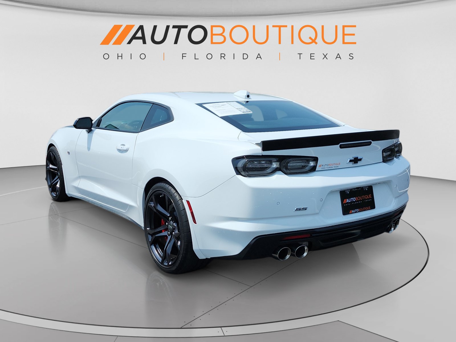 Used 2024 Chevrolet Camaro SS RWD image 3