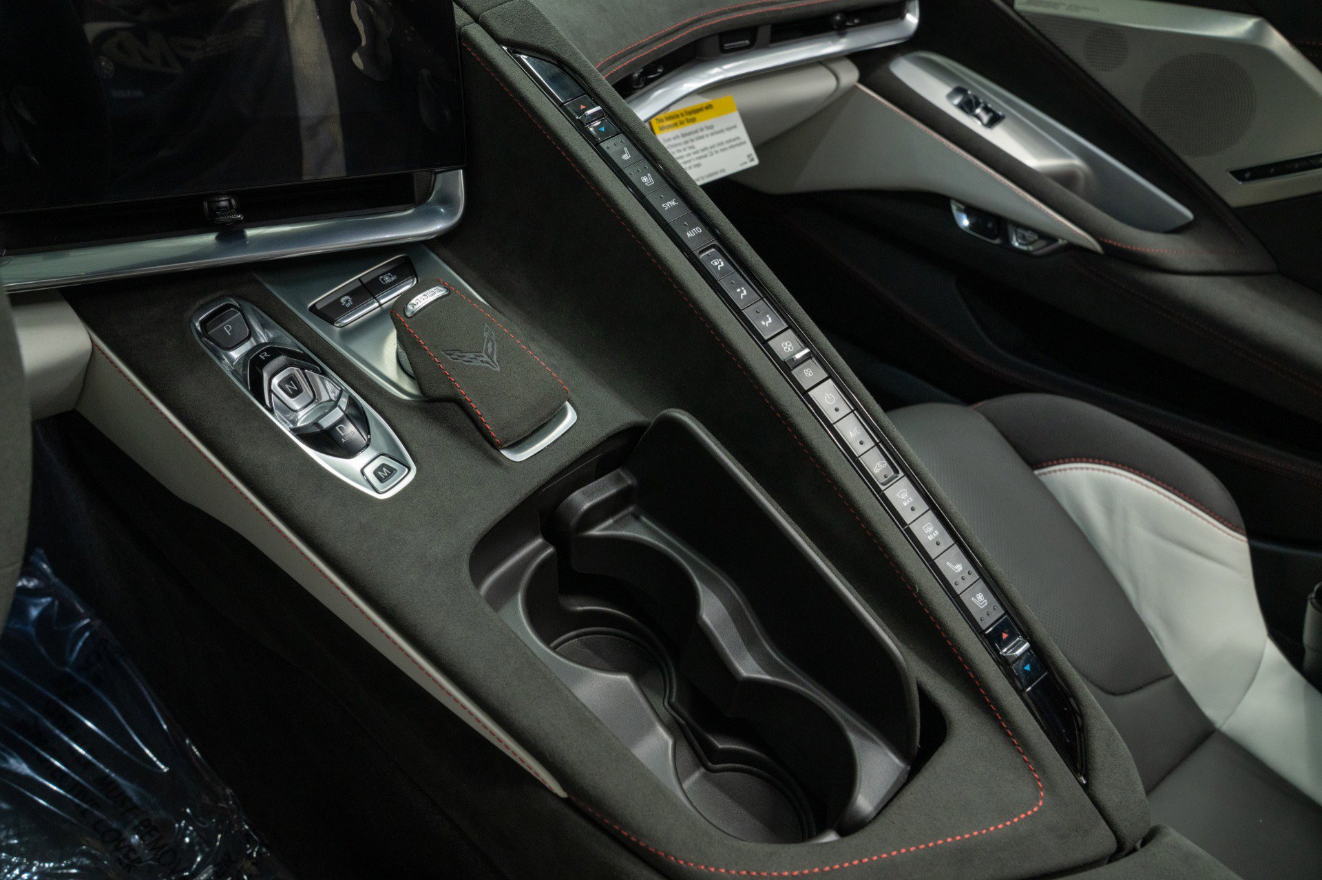 Used 2023 Chevrolet Corvette Stingray Premium Cpe w/ Z51 Performance Package RWD image 29