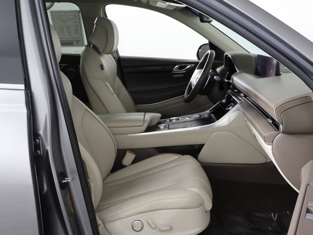 Used 2021 Genesis GV80 2.5T w/ Prestige Package 04 image 33