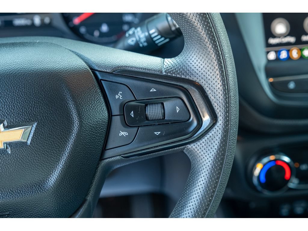 Used 2023 Chevrolet TrailBlazer LT FWD image 19