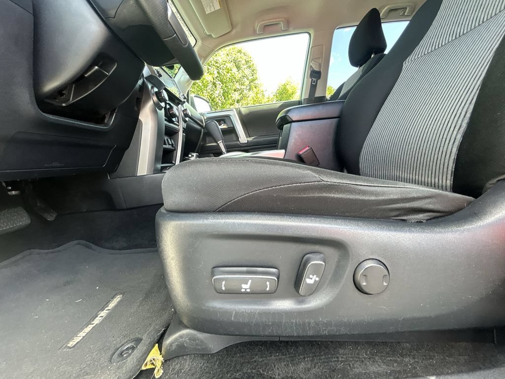 Used 2023 Toyota 4Runner SR5 AWD/4WD image 17