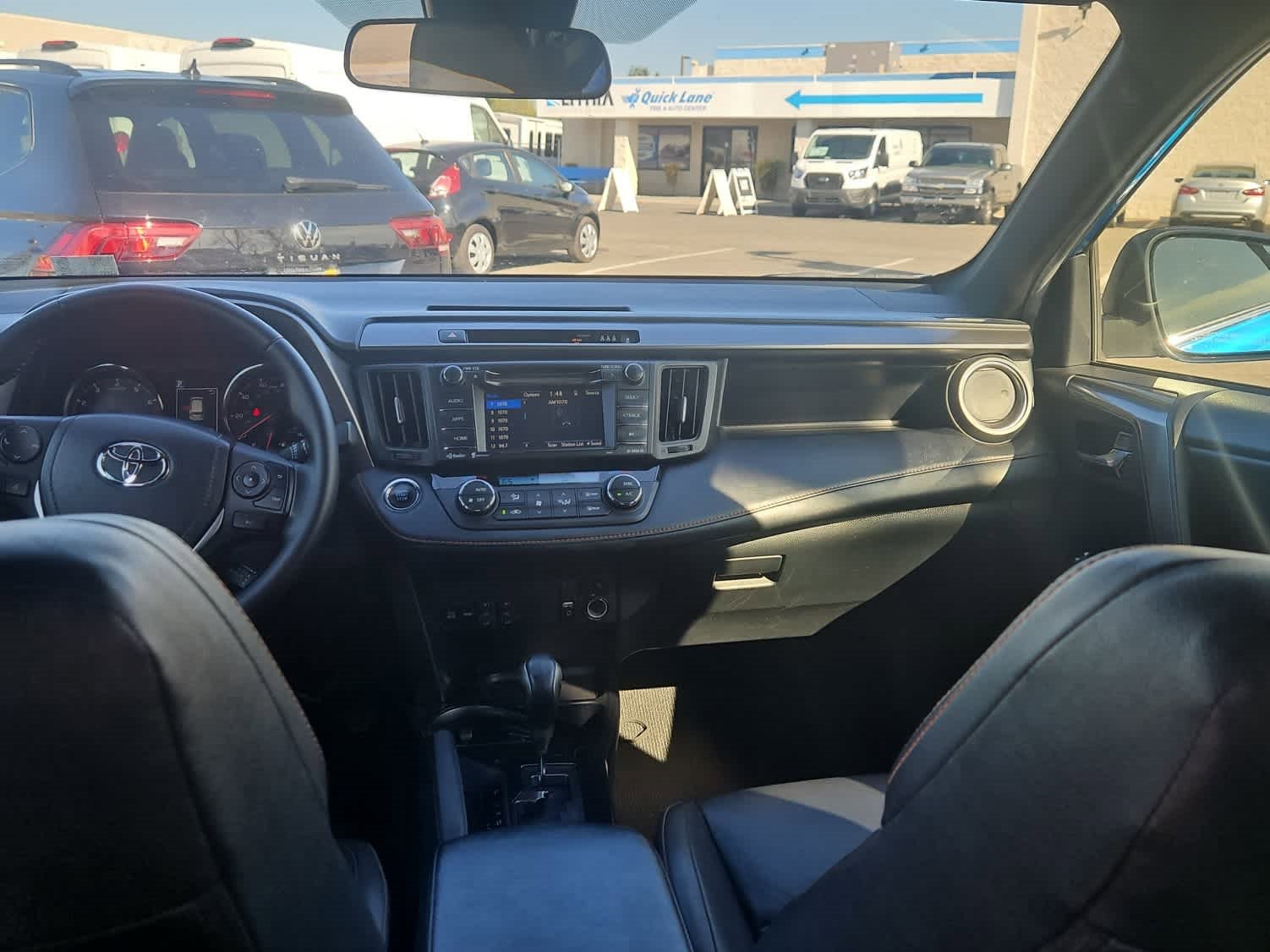 Used 2017 Toyota RAV4 SE image 11