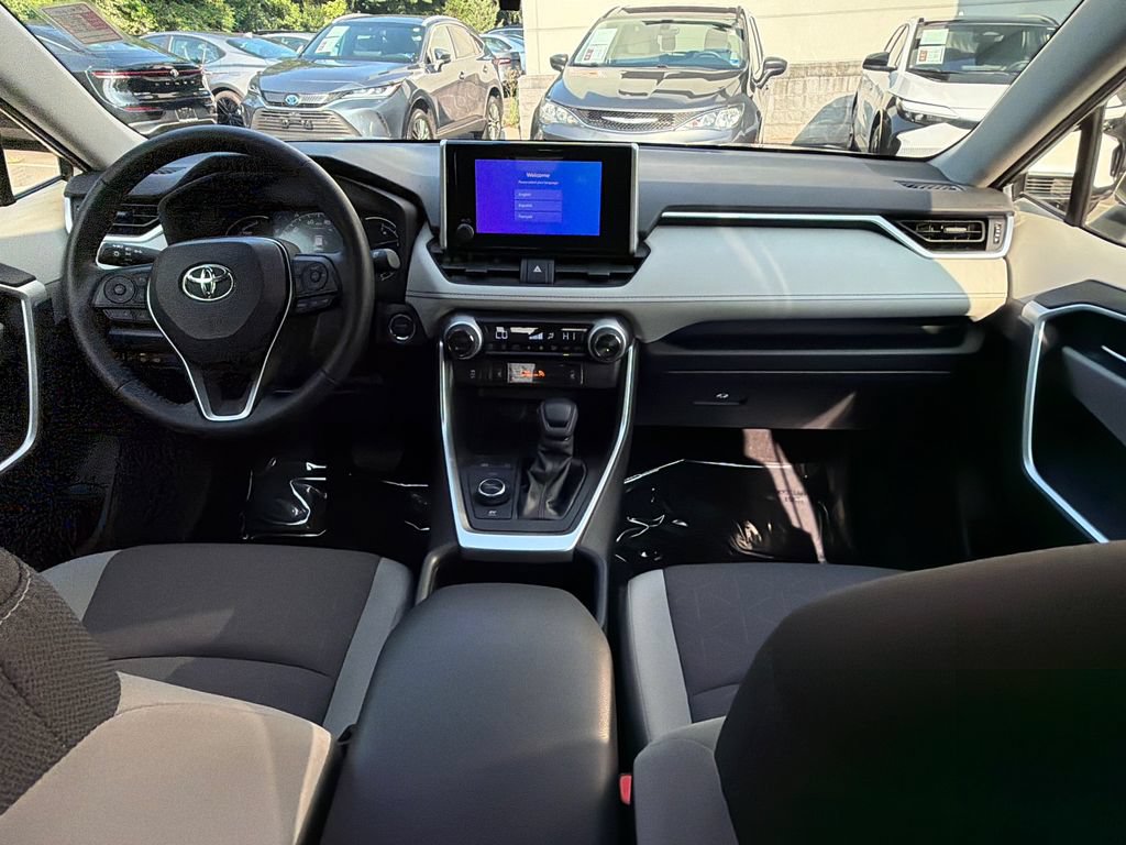 Used 2025 Toyota RAV4 XLE w/ Convenience Package AWD/4WD image 17