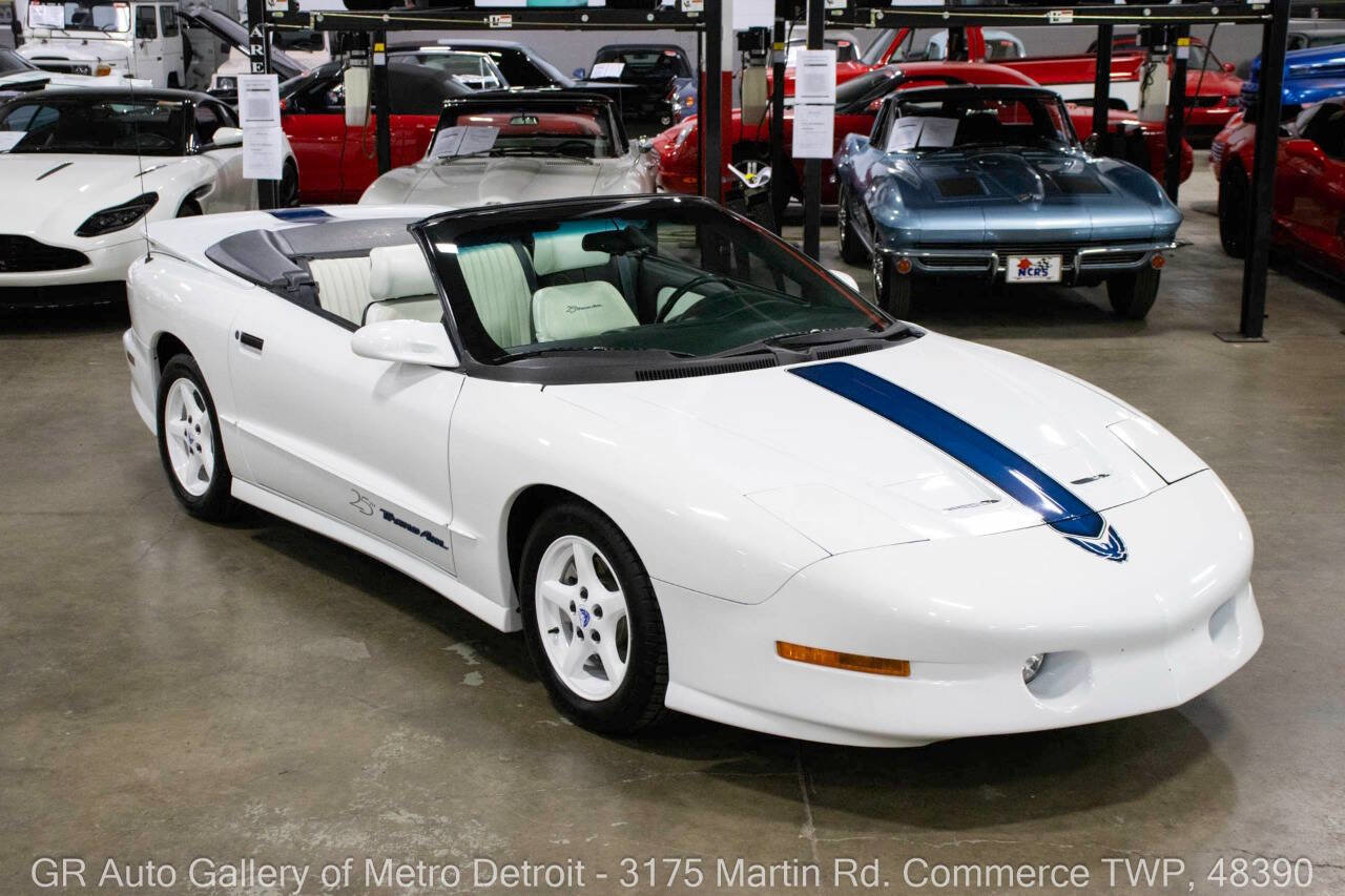 Used 1994 Pontiac Firebird Trans Am GT image 10