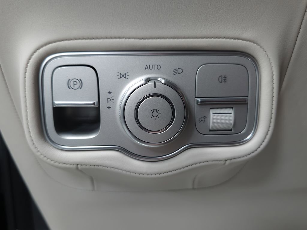 Certified 2026 Mercedes-Benz G 63 AMG 4MATIC image 10