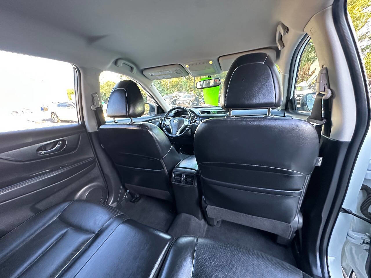 Used 2016 Nissan Rogue SL image 22