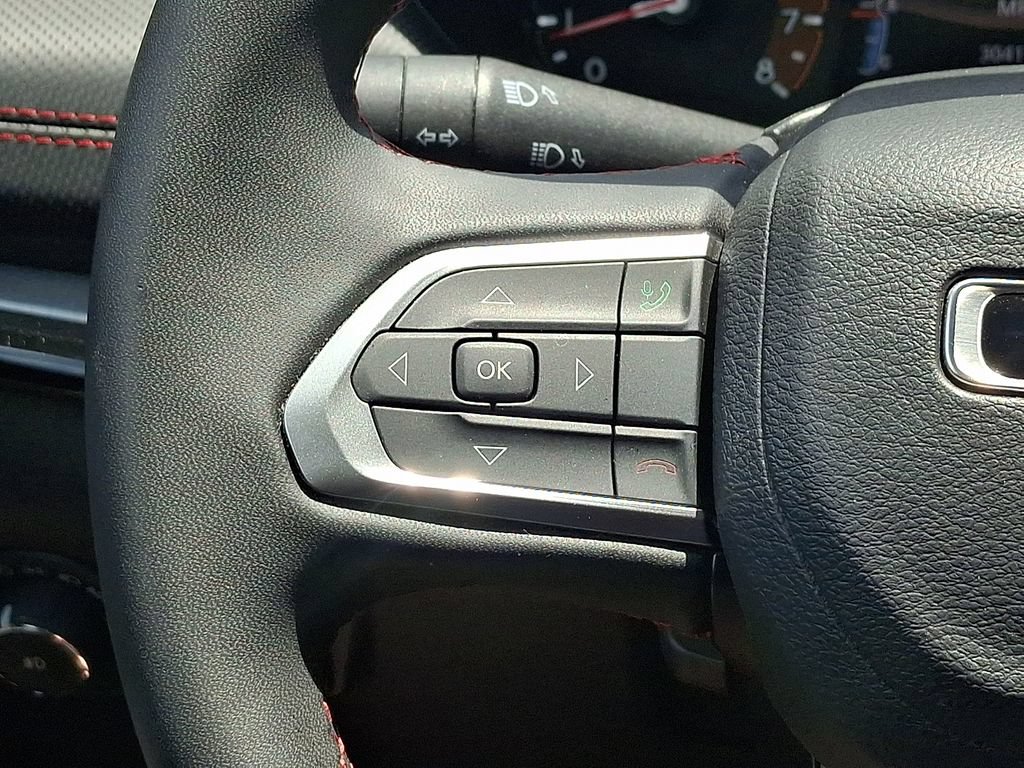 Used 2025 Jeep Compass Trailhawk AWD/4WD image 20