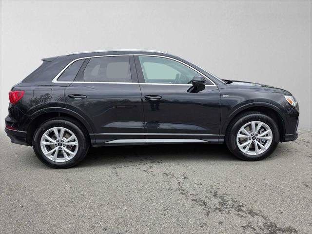 Used 2025 Audi Q3 2.0T Premium AWD/4WD image 2