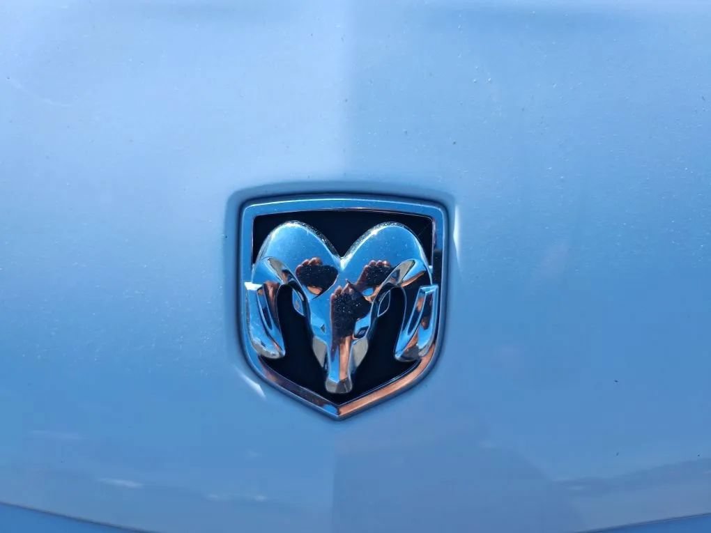 Used 2010 Dodge Charger SXT RWD image 17