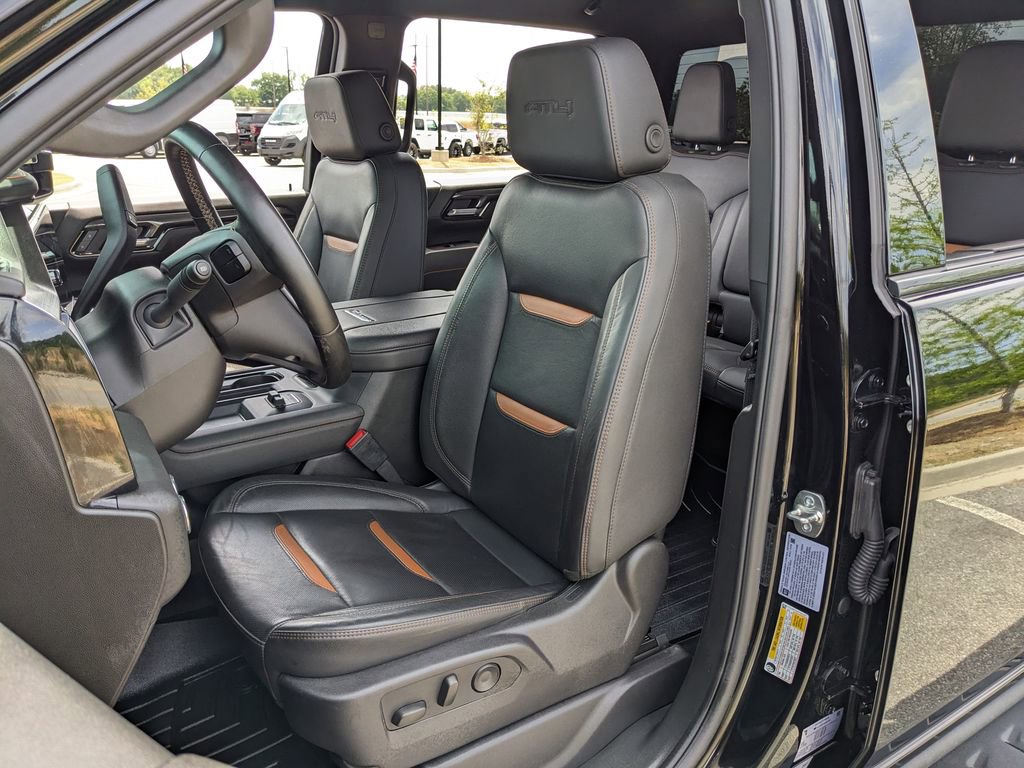 Used 2025 GMC Sierra 2500 AT4 image 38