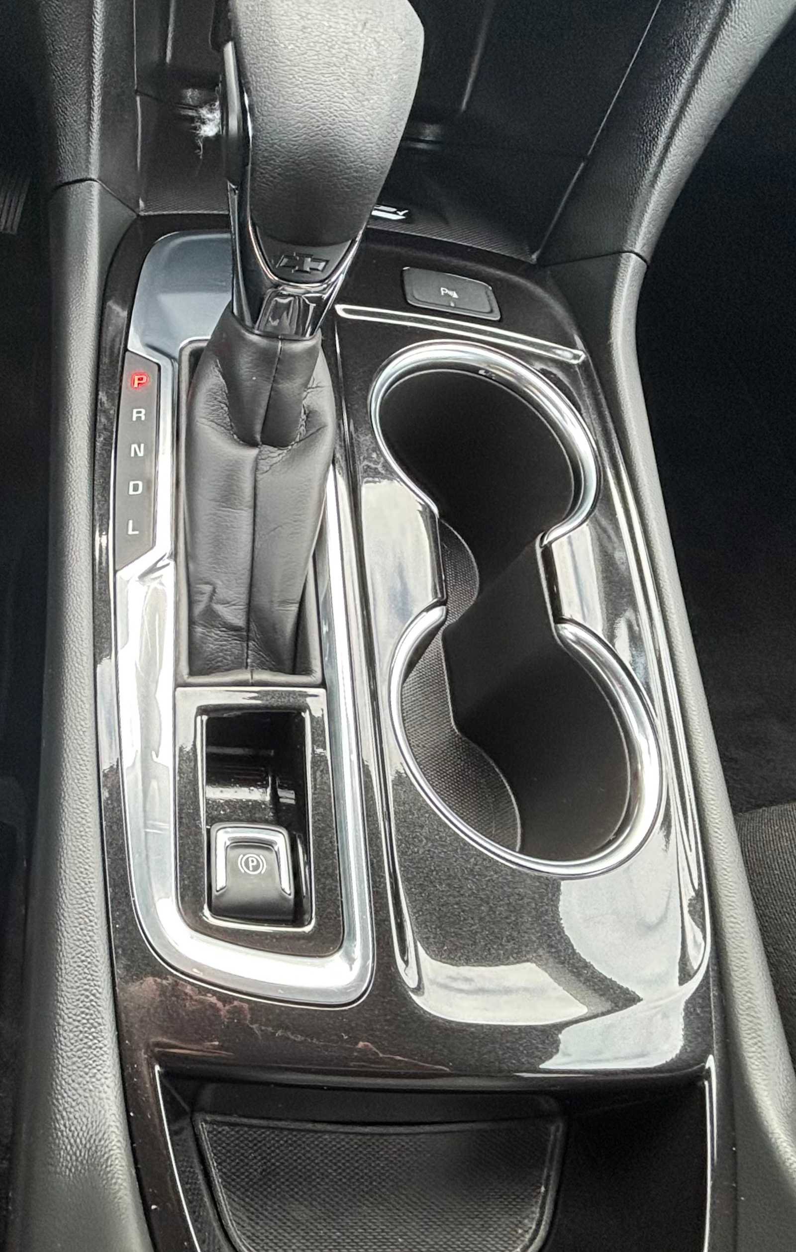 Used 2024 Chevrolet Equinox Premier image 25