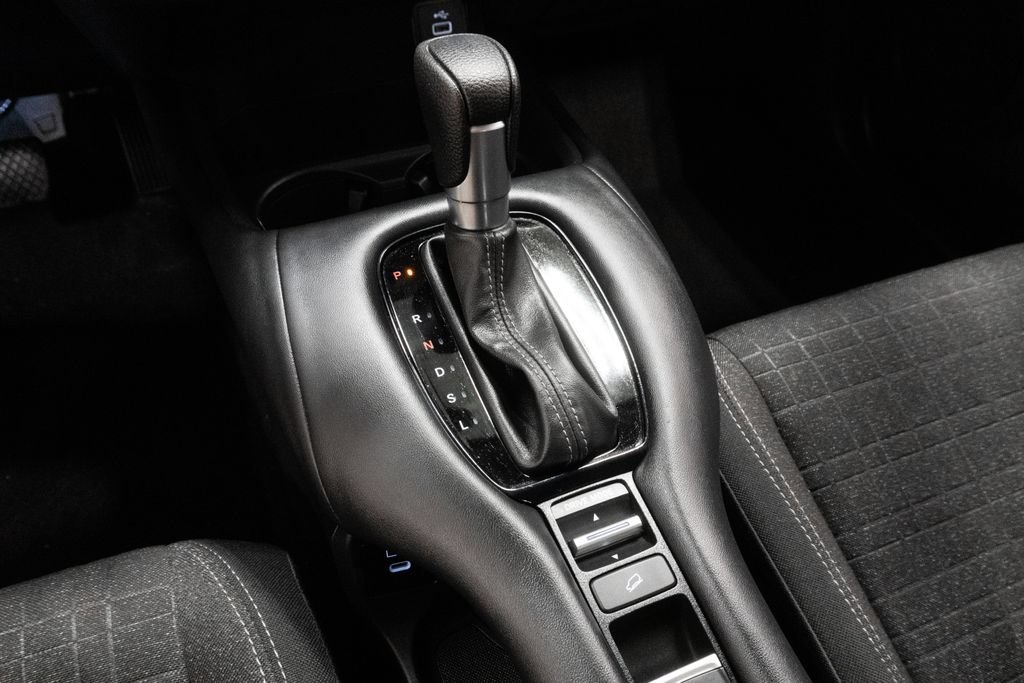 Used 2025 Honda HR-V LX image 23