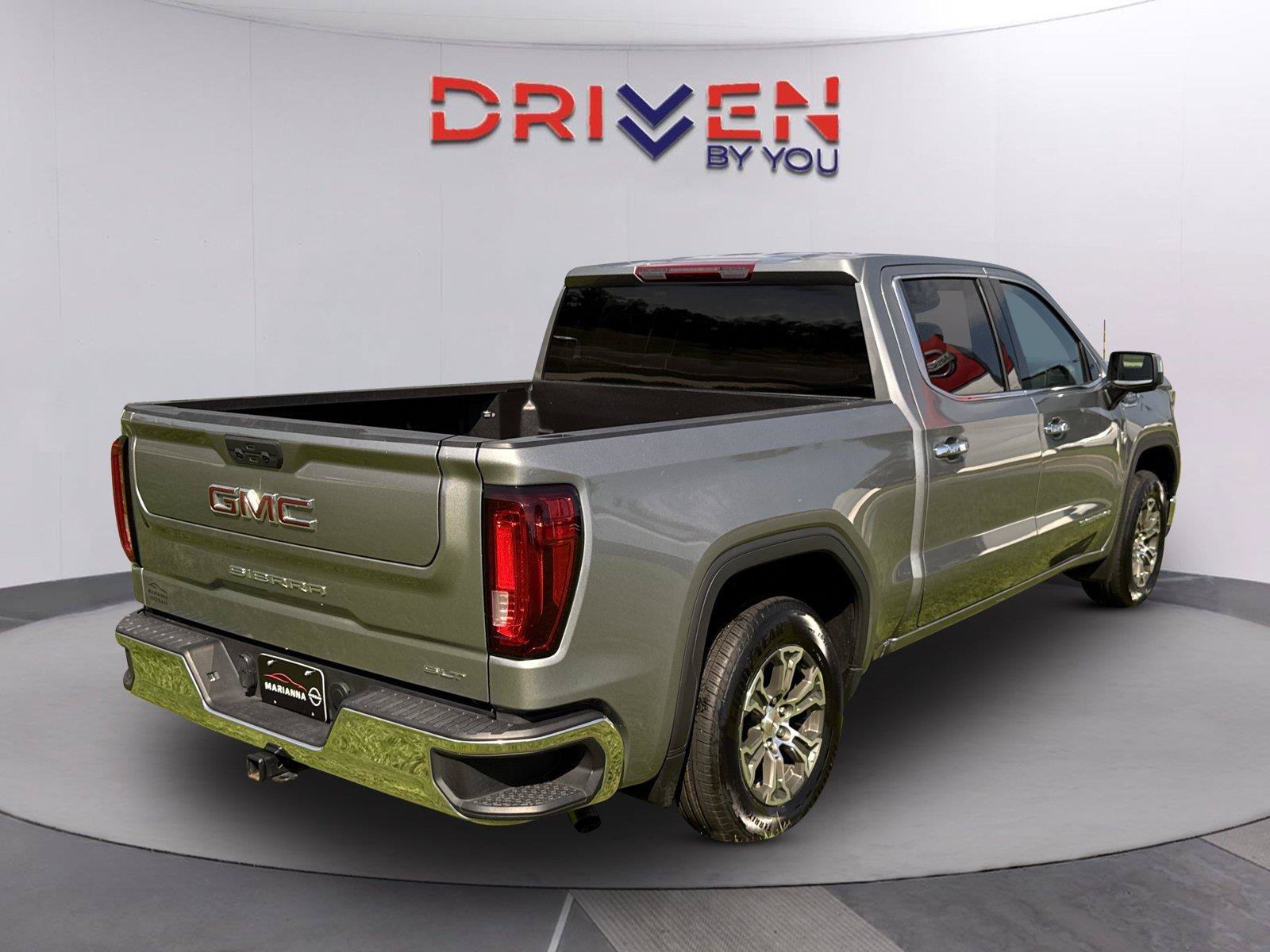 Used 2025 GMC Sierra 1500 SLT RWD image 4