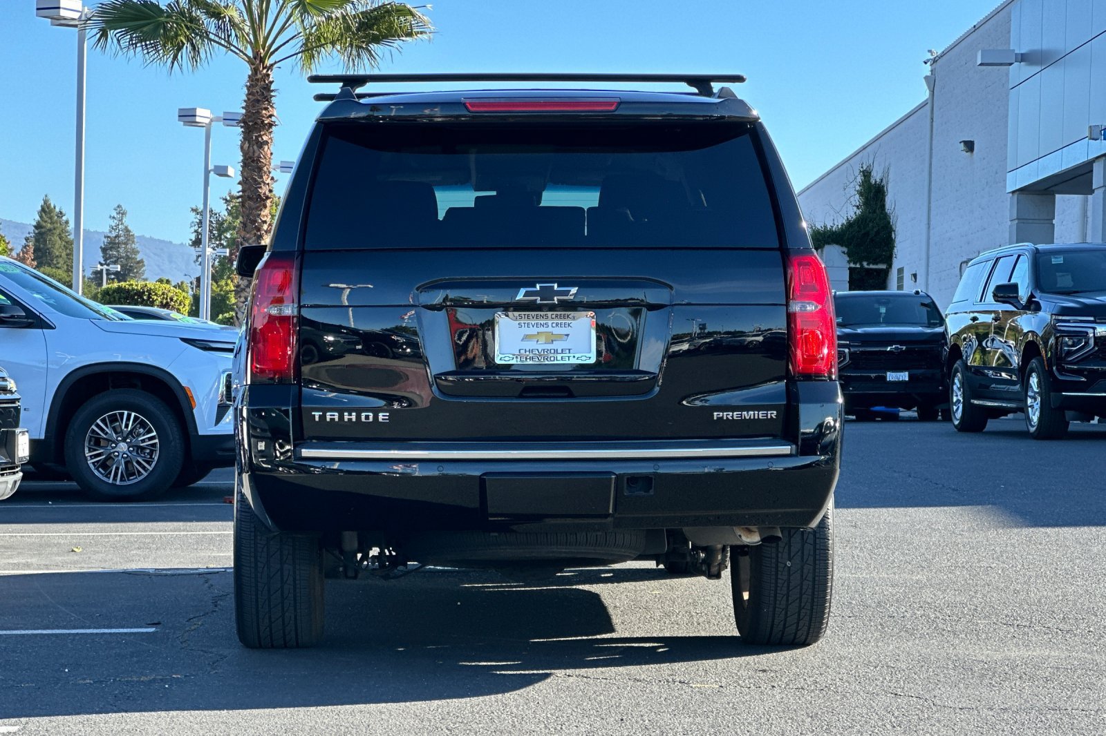 Used 2020 Chevrolet Tahoe Premier AWD/4WD image 6