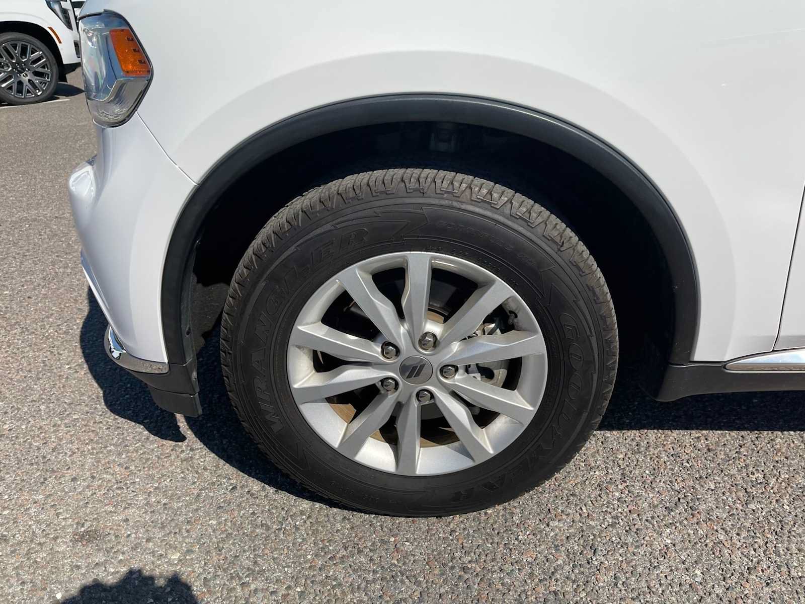 Used 2019 Dodge Durango SXT w/ 3rd Row Seating Group AWD/4WD image 9