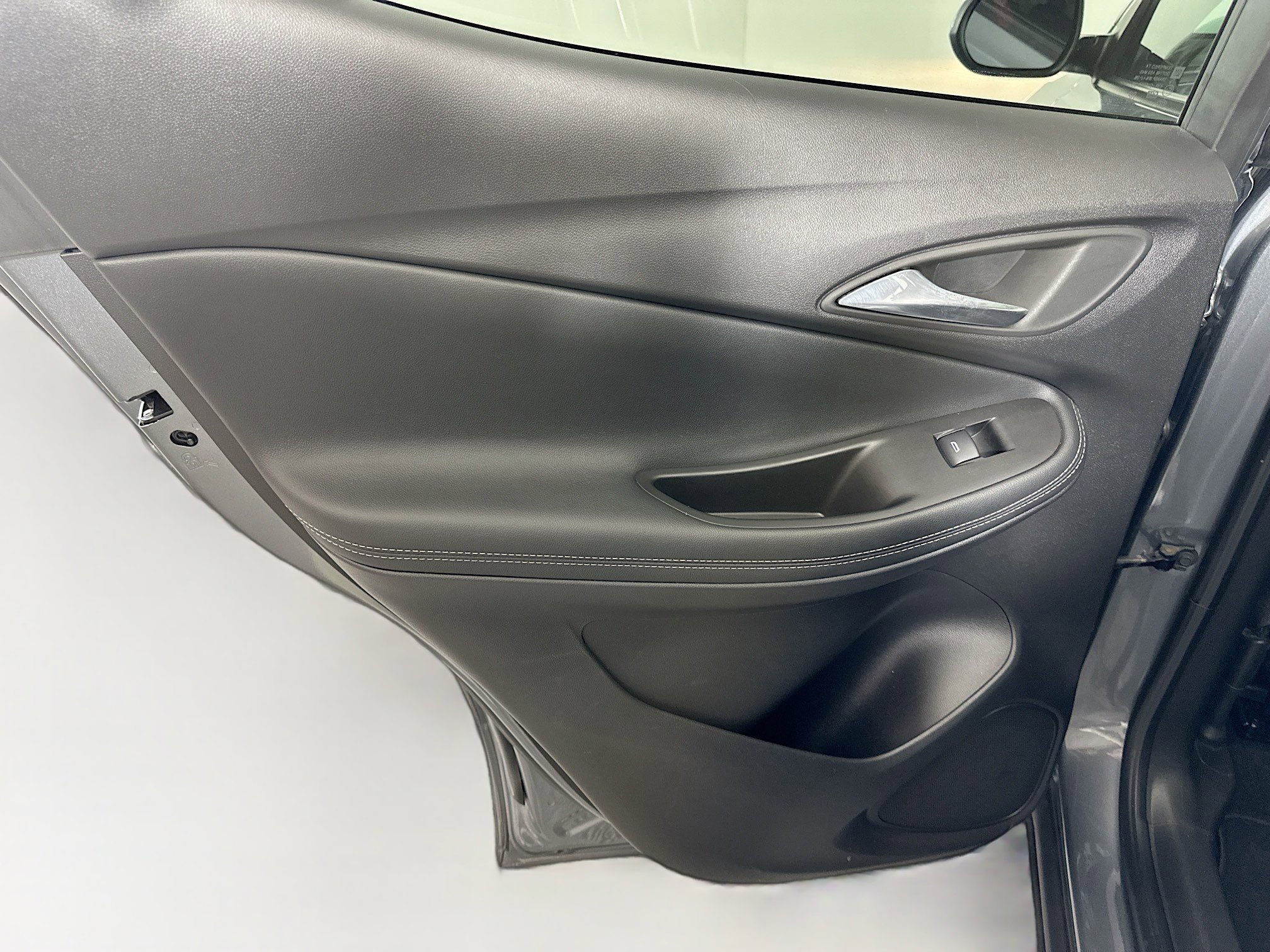 Used 2022 Buick Encore GX Select w/ Experience Buick Package image 25