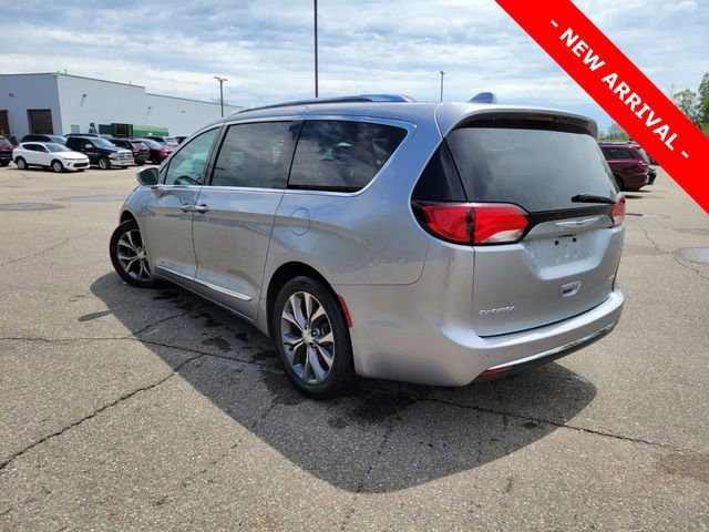 Used 2019 Chrysler Pacifica Limited FWD image 5