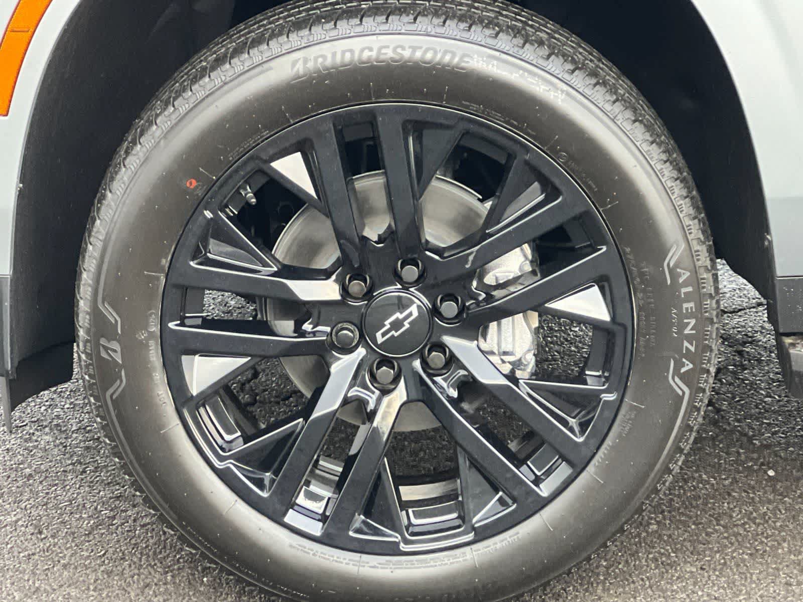 New 2026 Chevrolet Suburban Premier AWD/4WD image 24
