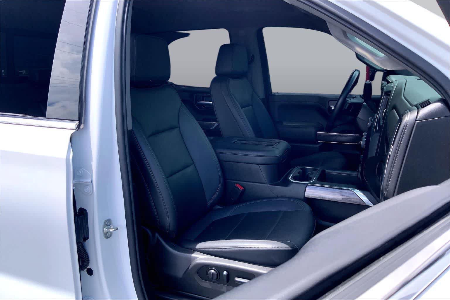 Used 2022 Chevrolet Silverado 1500 LTZ AWD/4WD image 9