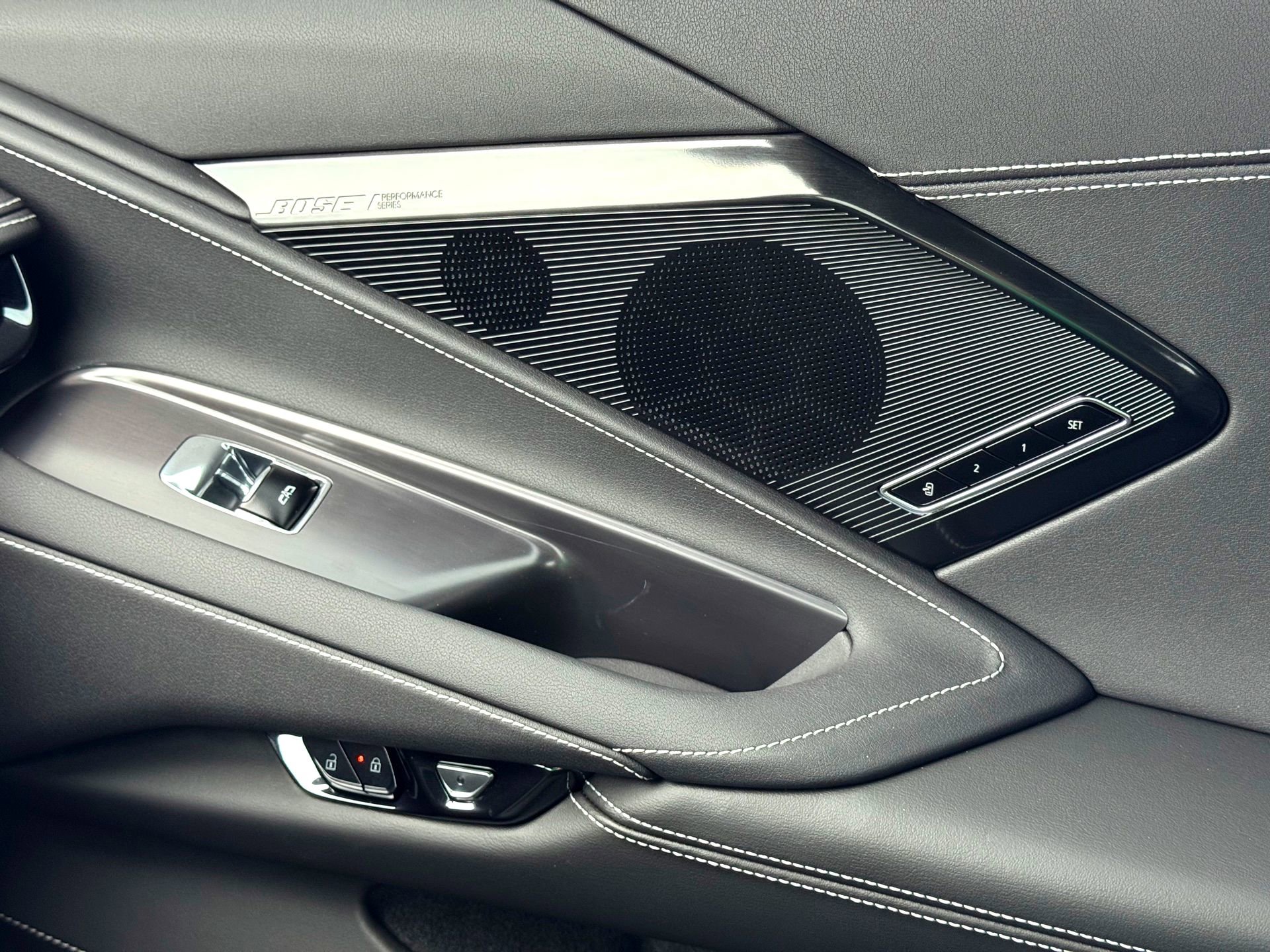 Used 2025 Chevrolet Corvette Z06 image 39