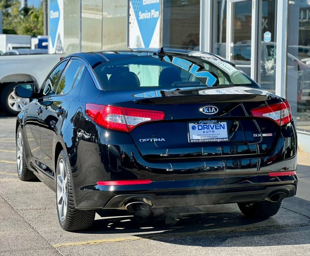 Used 2012 Kia Optima SX w/ Premium Touring Pkg FWD image 3
