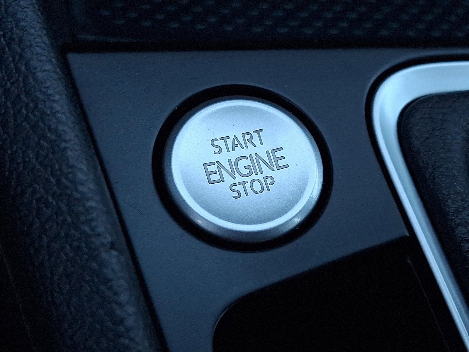 Used 2025 Volkswagen Jetta GLI Autobahn image 26