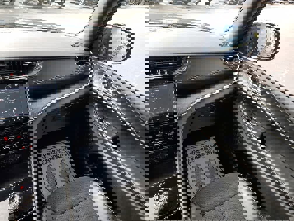 Used 2023 Jeep Grand Cherokee L Laredo image 16