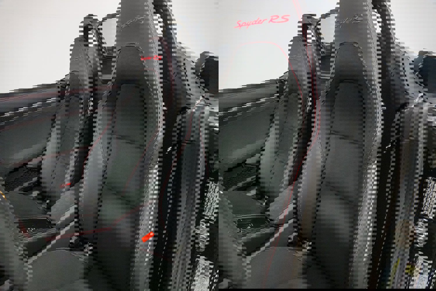 Used 2024 Porsche 718 Boxster Spyder RS w/ Light Design Package image 31