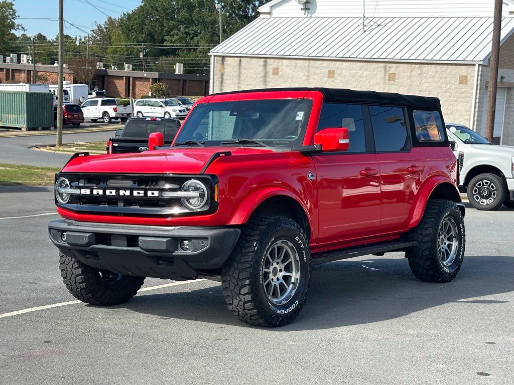 Used 2021 Ford Bronco Outer Banks AWD/4WD image 2