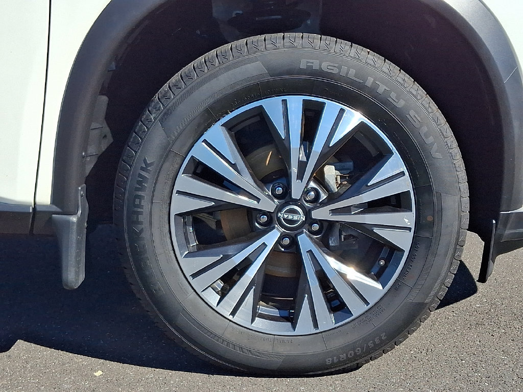 Certified 2023 Nissan Rogue SV w/ SV Premium B Package AWD/4WD image 9