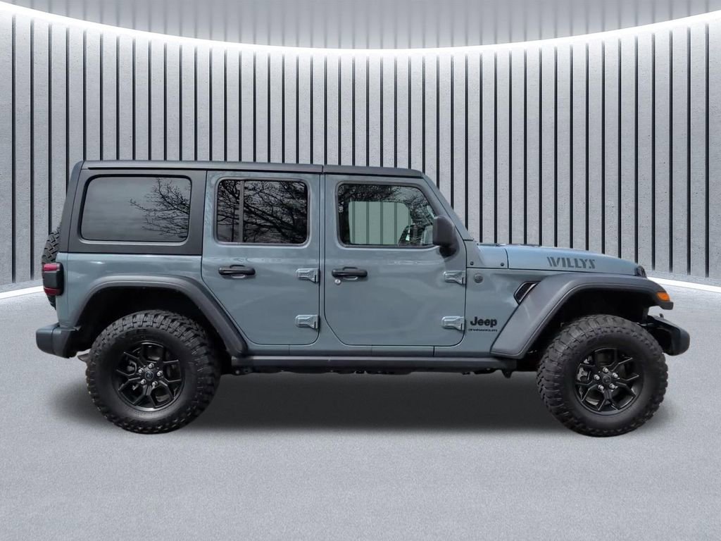 Used 2024 Jeep Wrangler Willys image 5