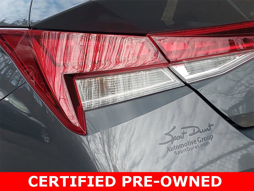 Used 2025 Hyundai Elantra Limited image 36