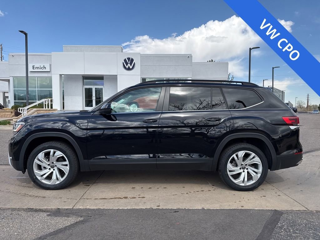 Certified 2023 Volkswagen Atlas SE w/ Panoramic Sunroof Package AWD/4WD image 2
