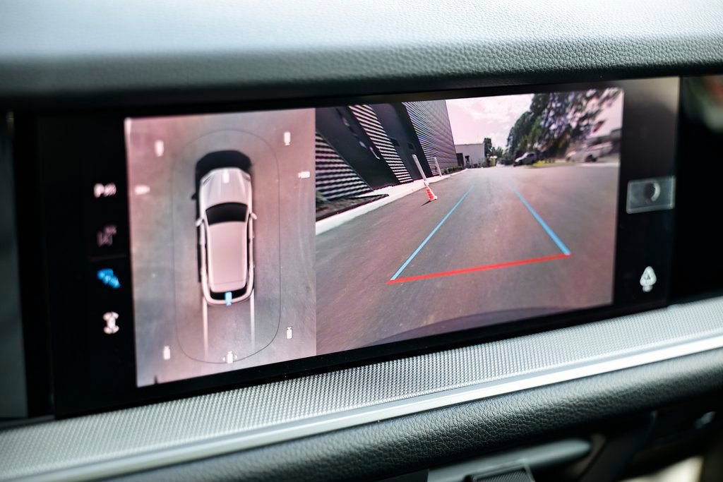 Certified 2026 Porsche Cayenne E-Hybrid AWD/4WD image 41
